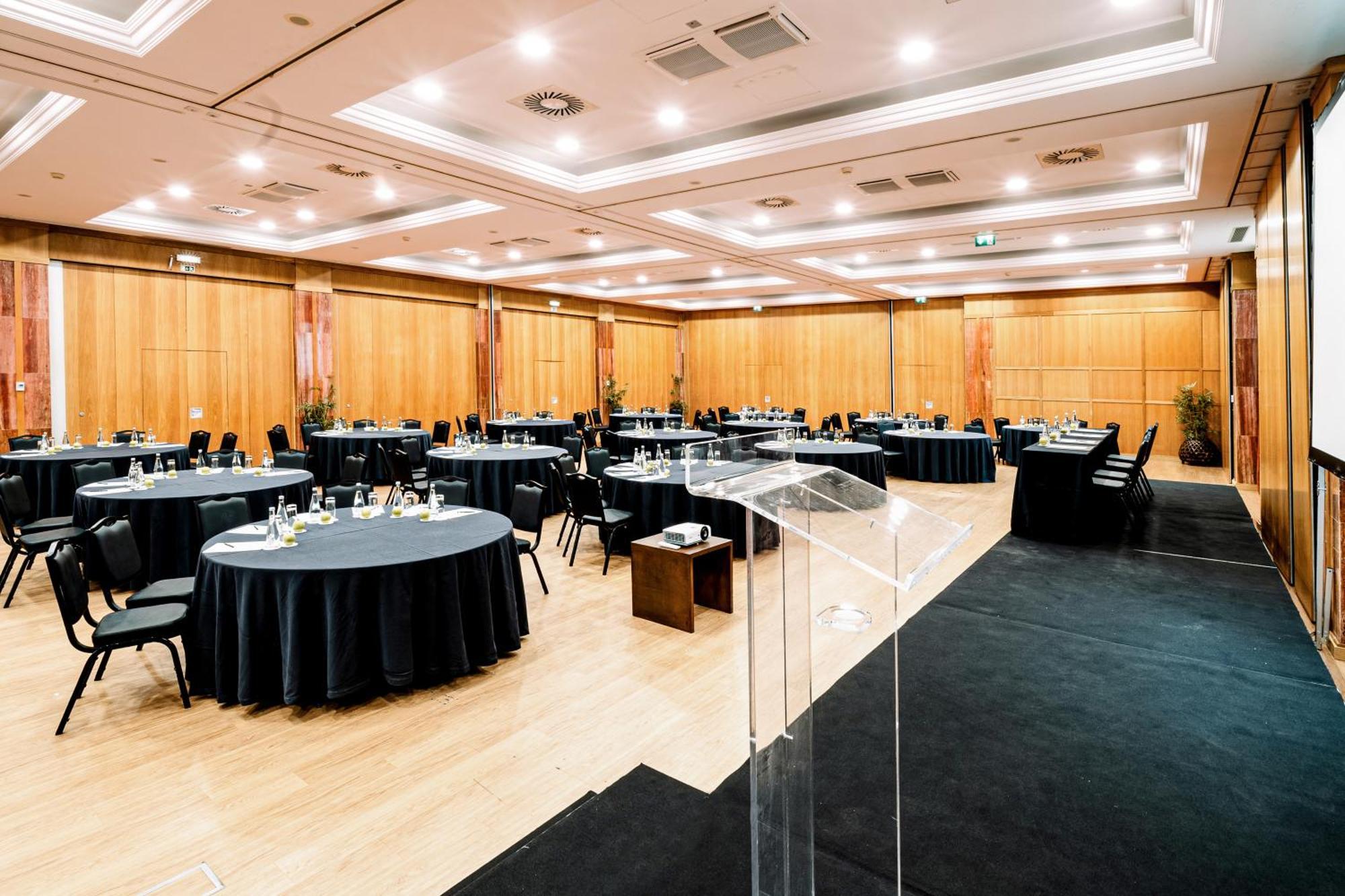 Grande Real Santa Eulalia Resort & Hotel Spa Albufeira Exterior foto The main conference room