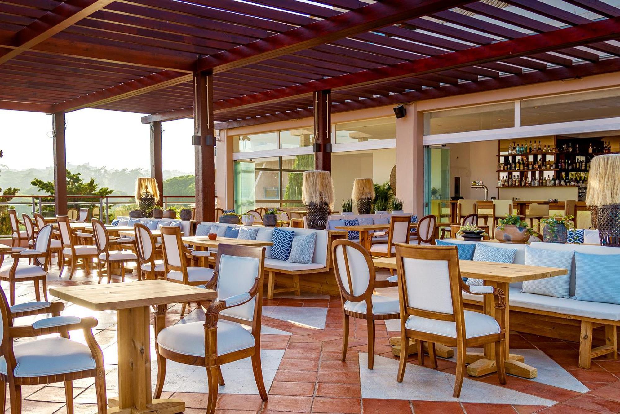 Grande Real Santa Eulalia Resort & Hotel Spa Albufeira Exterior foto The Sky Bar