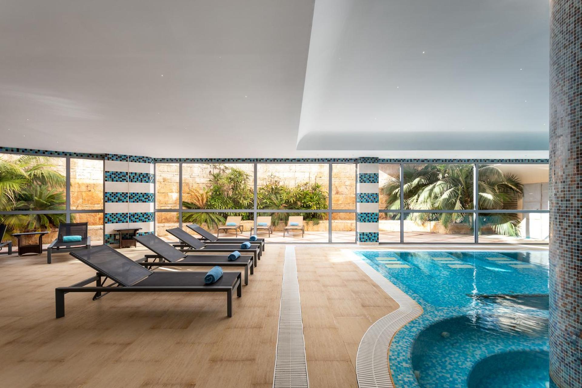 Grande Real Santa Eulalia Resort & Hotel Spa Albufeira Exterior foto The swimming pool at the hotel